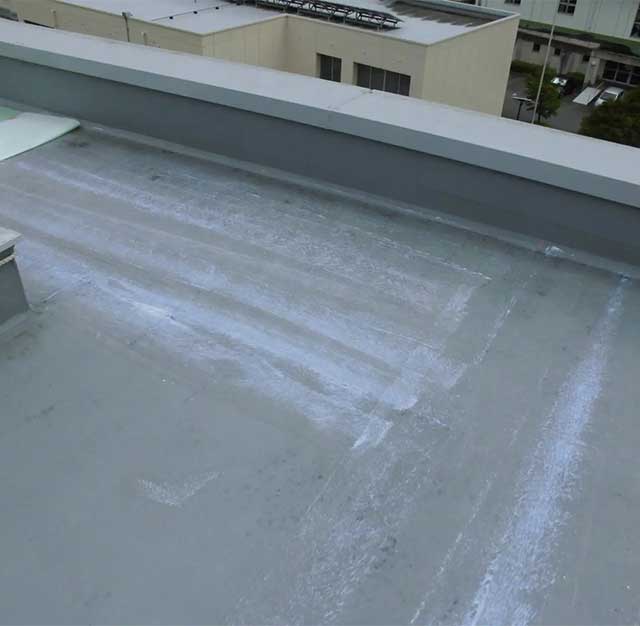 茨城県笠間市での屋上からの雨漏り修理・屋根修繕施工前